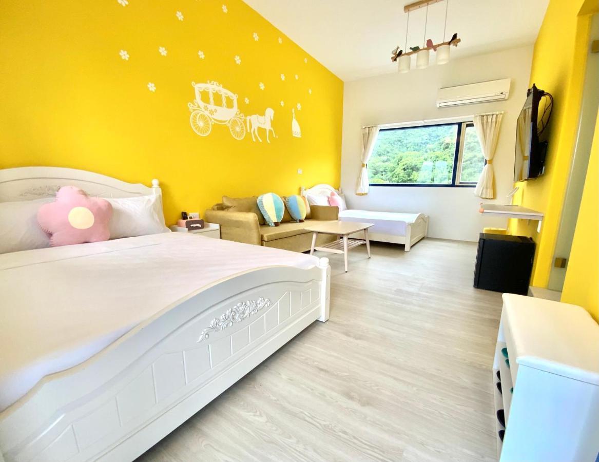 Blue And White Style Holiday B&B 관샨 외부 사진